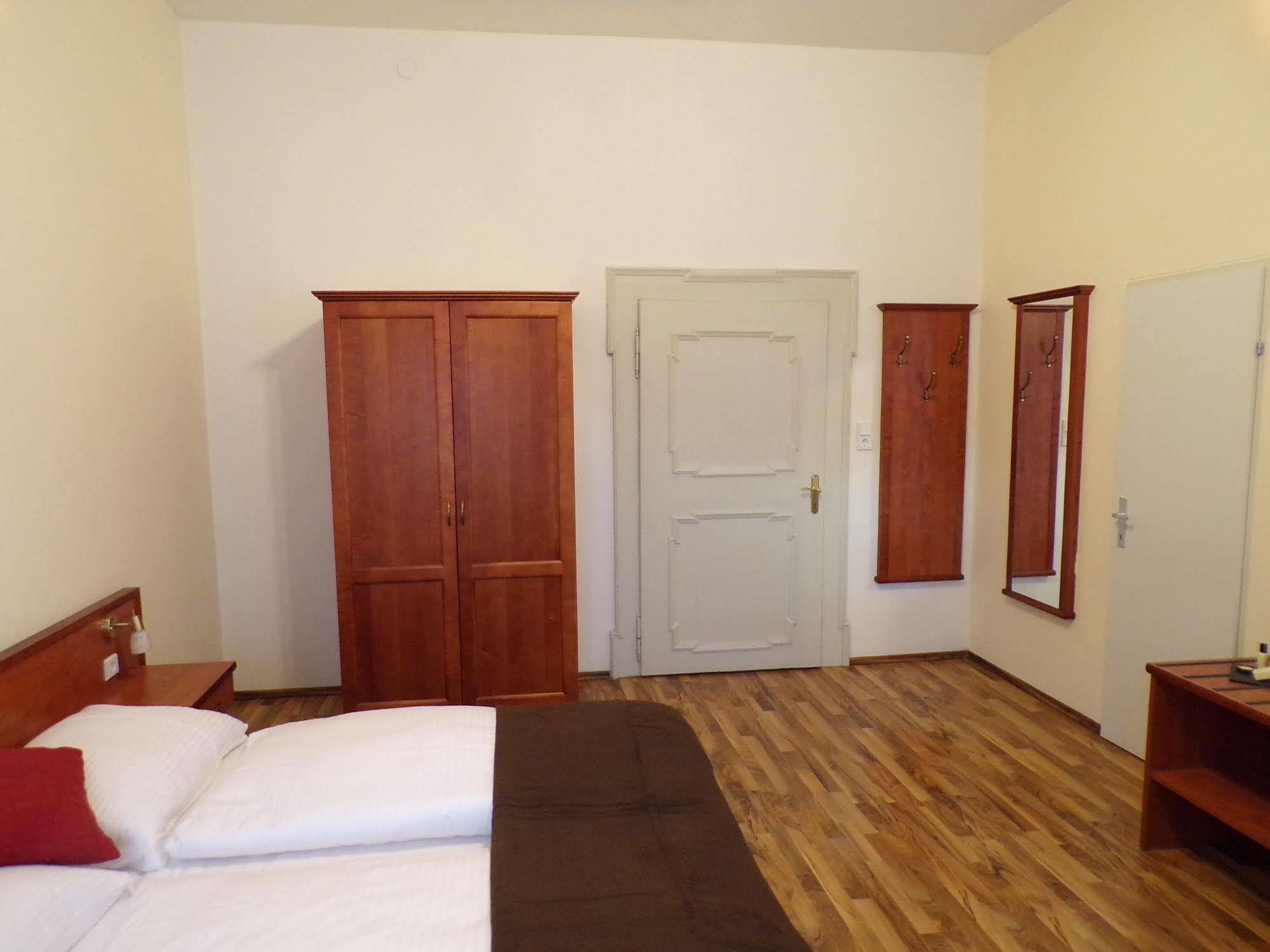 Gaestehaus Residenz Lapeiner Pörtschach am Wörthersee Εξωτερικό φωτογραφία